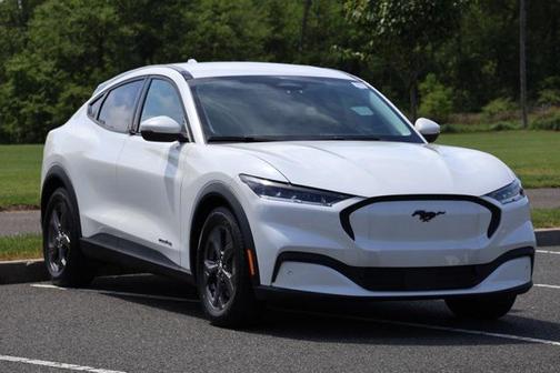 2022 Ford Mustang Mach-E Select