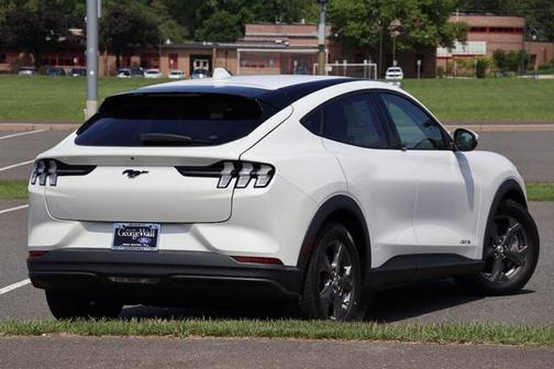 2022 Ford Mustang Mach-E Select