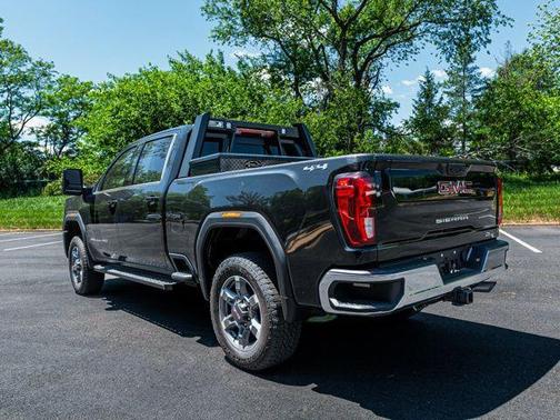 Onyx Black 2025 GMC Sierra 2500 SLE