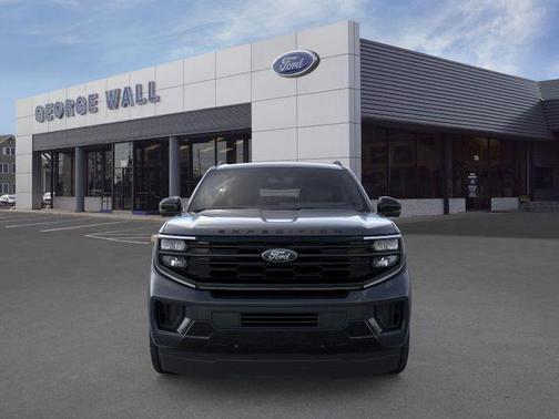Agate Black Metallic 2026 Ford Expedition Platinum