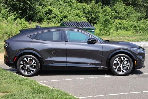 2022 Ford Mustang Mach-E Premium