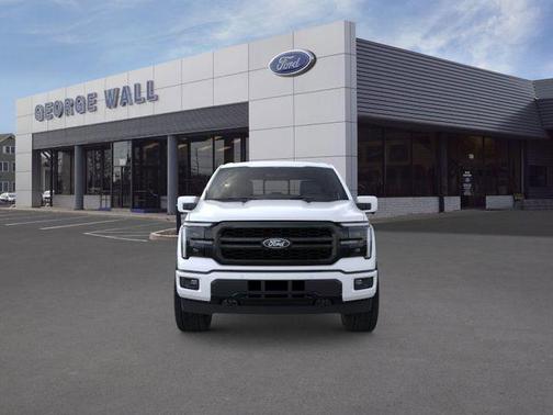 Star White Metallic Tri-Coat 2026 Ford F-150 Lariat