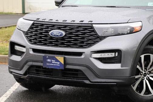 2022 Ford Explorer ST-Line