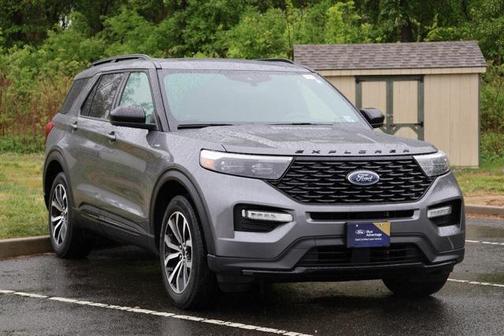 2022 Ford Explorer ST-Line