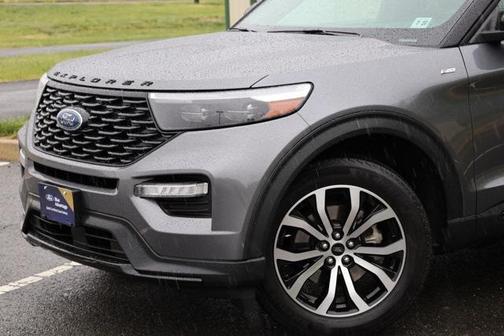 2022 Ford Explorer ST-Line