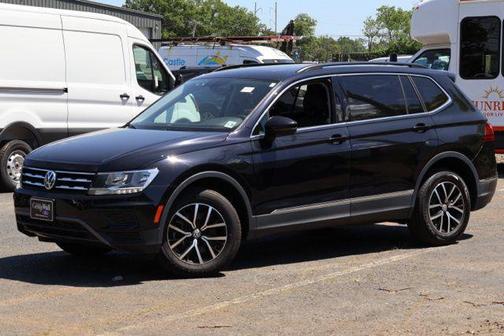 Deep Black 2021 Volkswagen Tiguan 2.0T SE 4MOTION