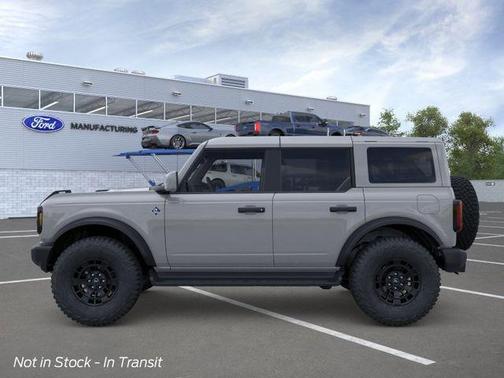 Avalanche Gray 2026 Ford Bronco Outer Banks
