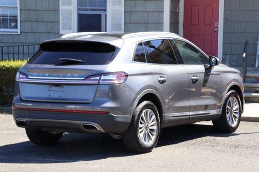 Gray Metallic 2022 Lincoln Nautilus Reserve