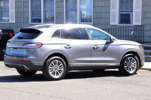 Gray Metallic 2022 Lincoln Nautilus Reserve