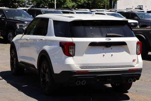 White Metallic 2022 Ford Explorer ST