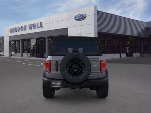 Carbonized Gray Metallic 2026 Ford Bronco Big Bend