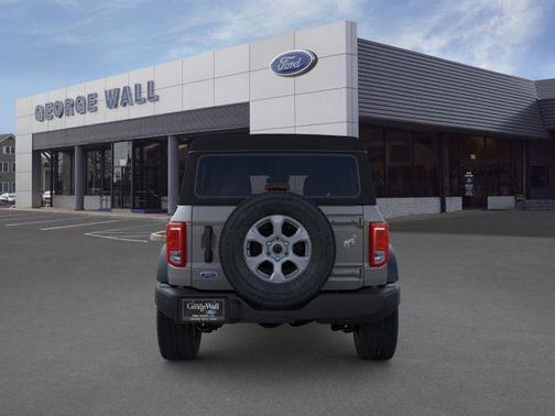 Carbonized Gray Metallic 2026 Ford Bronco Big Bend