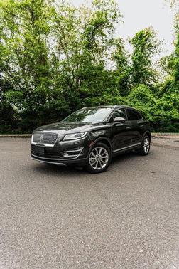 Magnetic Gray Metallic 2019 Lincoln MKC Select