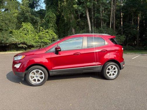 Ruby Red Metallic 2020 Ford EcoSport SE