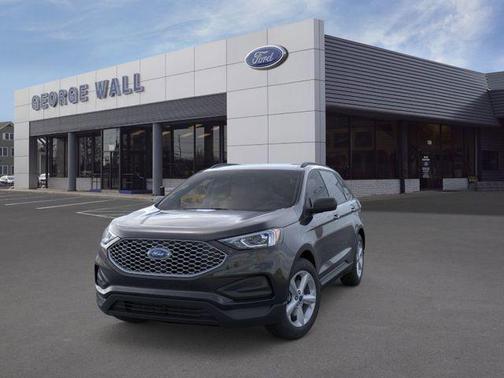 Black Metallic 2024 Ford Edge SE