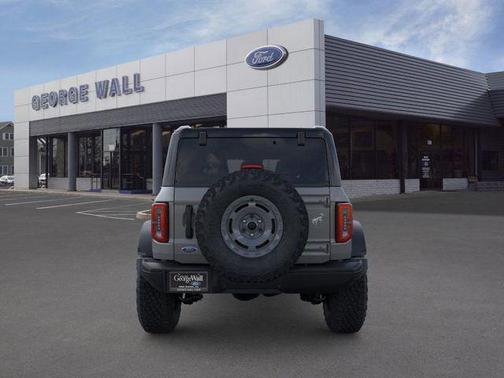 Gray Metallic 2025 Ford Bronco Badlands