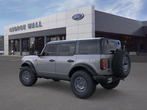 Gray Metallic 2025 Ford Bronco Badlands