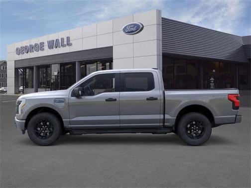 2025 Ford F-150 Lightning XLT