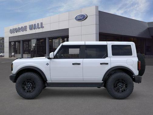Oxford White 2026 Ford Bronco Outer Banks