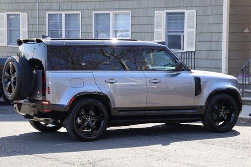 2023 Land Rover Defender 110 X-Dynamic SE