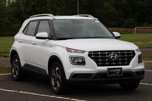 2022 Hyundai VENUE SEL