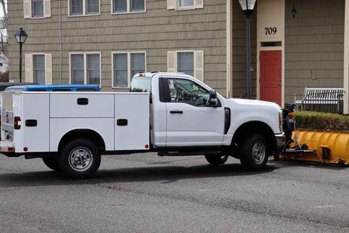 Oxford White 2026 Ford F-250 XL