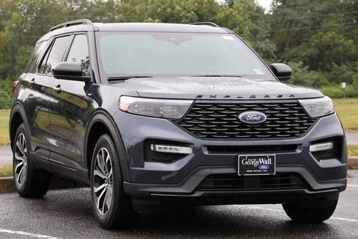 2022 Ford Explorer ST-Line