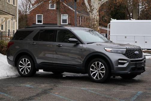 2023 Ford Explorer ST-Line