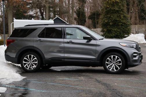 2023 Ford Explorer ST-Line