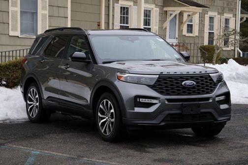2023 Ford Explorer ST-Line