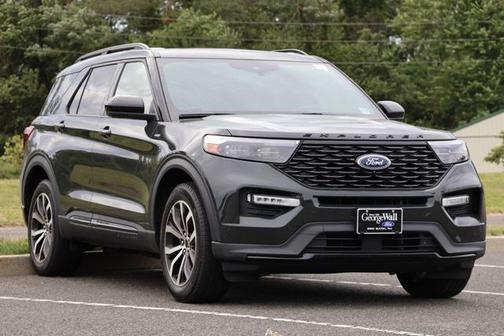 2022 Ford Explorer ST-Line