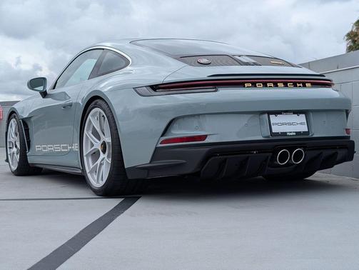 Shade Green Metallic 2024 Porsche 911 GT3 RS