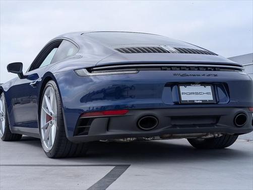 2024 Porsche 911 Carrera 4 GTS