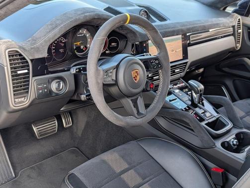 Arctic Grey 2022 Porsche Cayenne Turbo GT