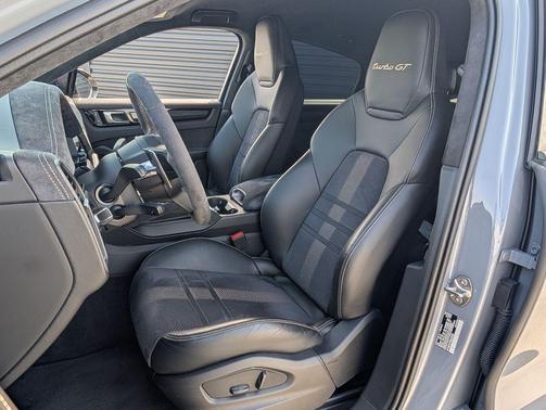 Arctic Grey 2022 Porsche Cayenne Turbo GT