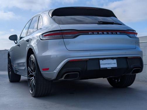 2026 Porsche Macan Macan