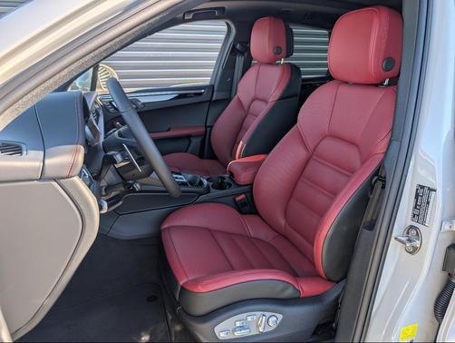 2026 Porsche Macan S