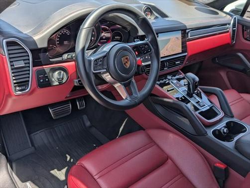 2023 Porsche Cayenne GTS