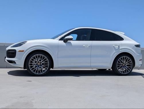 2023 Porsche Cayenne GTS