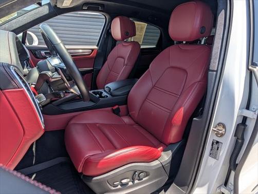 2023 Porsche Cayenne GTS