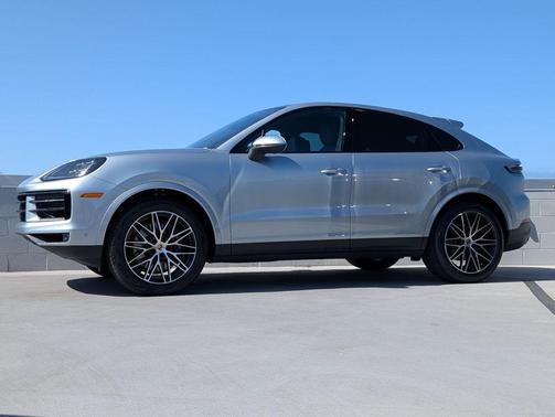 Dolomite 2026 Porsche Cayenne Cayenne