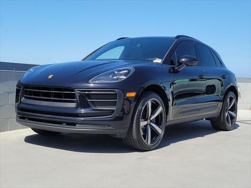 2022 Porsche Macan Base
