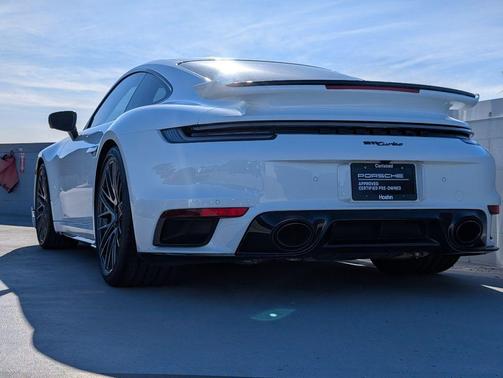 2021 Porsche 911 Turbo