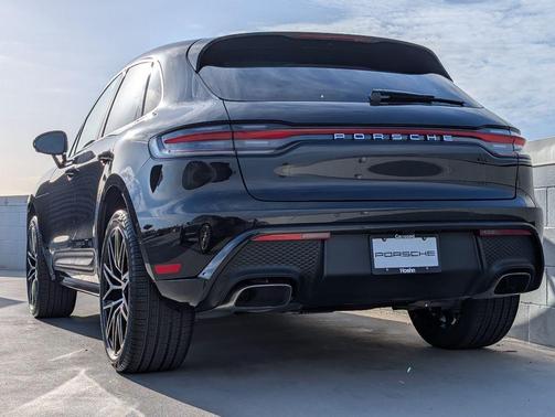 2026 Porsche Macan 