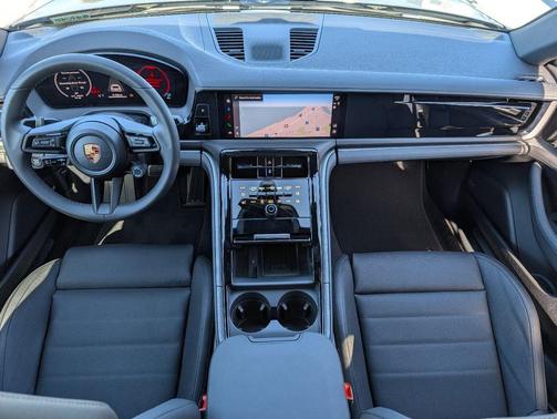 2026 Porsche Panamera 