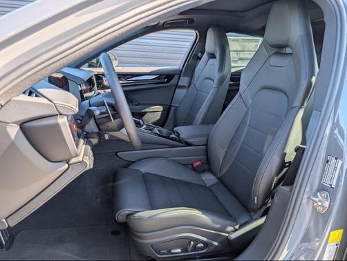 2026 Porsche Panamera 