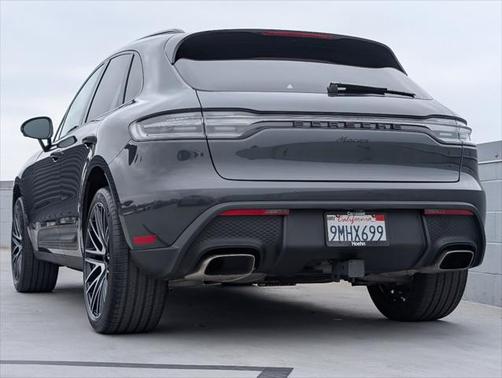 2024 Porsche Macan Base