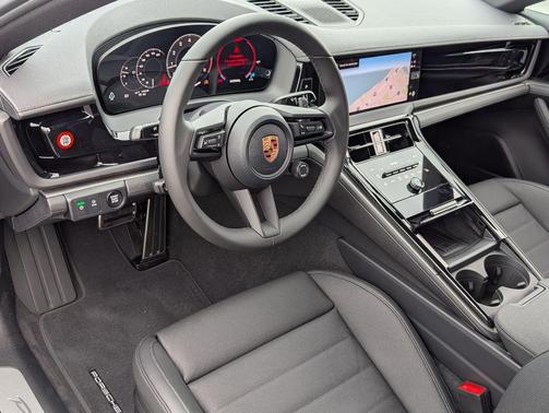 2026 Porsche Panamera 