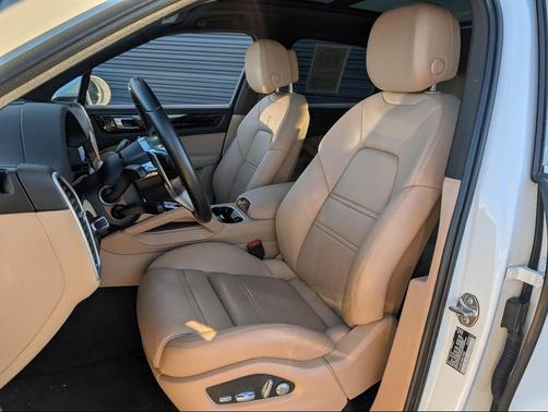 2021 Porsche Cayenne Cayenne