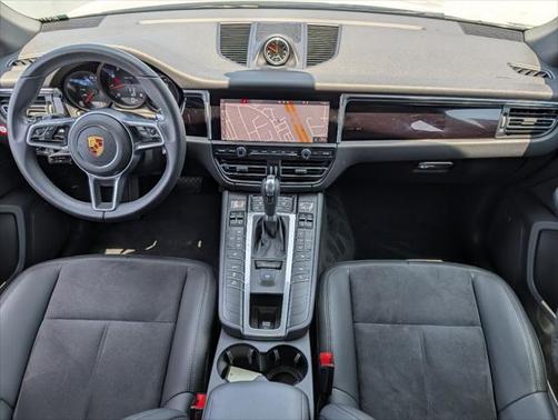 2021 Porsche Macan Base